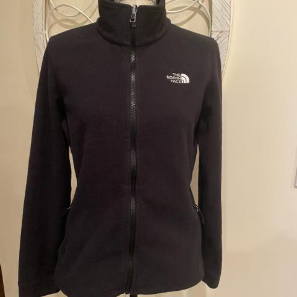 🔥🔥 BOGO 🔥🔥North Face Jacket